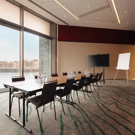 Doubletree By Hilton Amsterdam Centraal Station-3